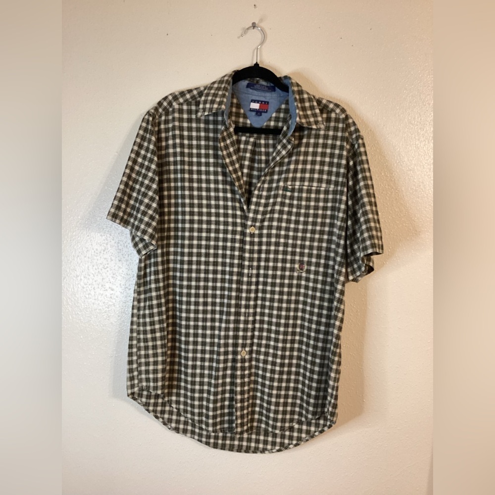 Tommy Hilfiger Man’s Plaid Shirt Size Small